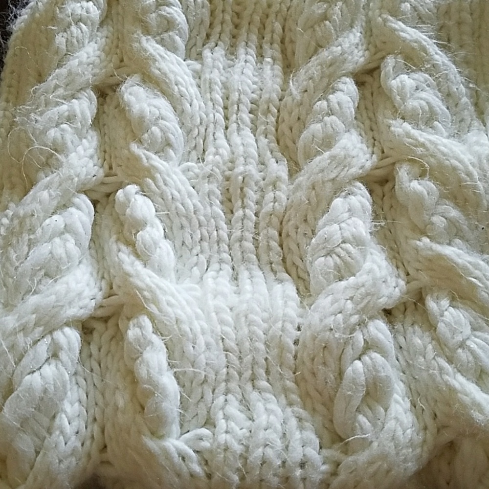 Infinity knit scarf - Picture 3 of 5